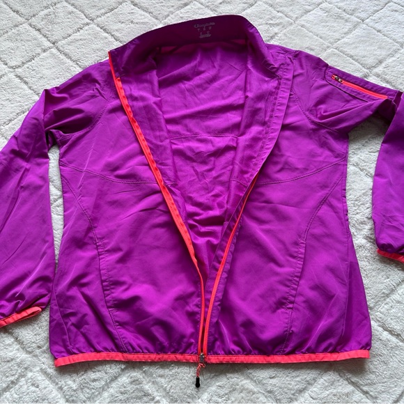 Champion | Lightweight Full Zip Windbreaker Jacket Raspberry | Size Large - Picture 3 of 11